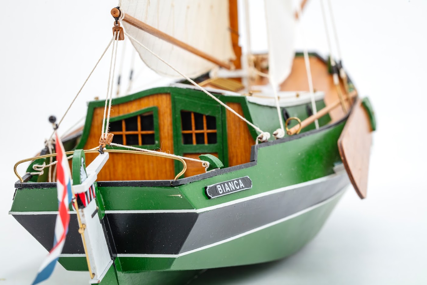 Billing Boats Zeeschouw 1/22
