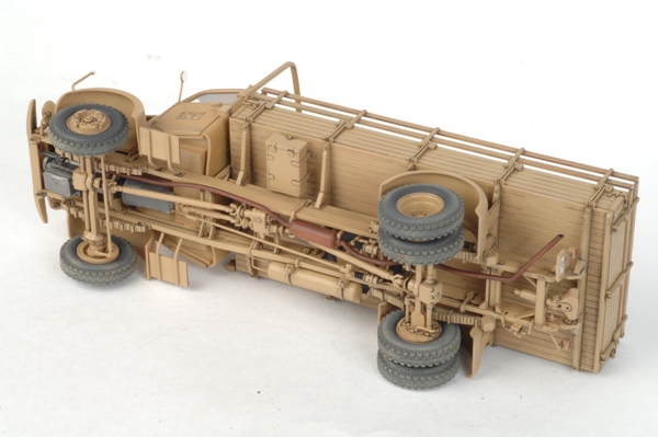 Zvezda WWII German heavy 4wd cargo truck. Schwerer LKW 4, 5 t L4500A 1/35