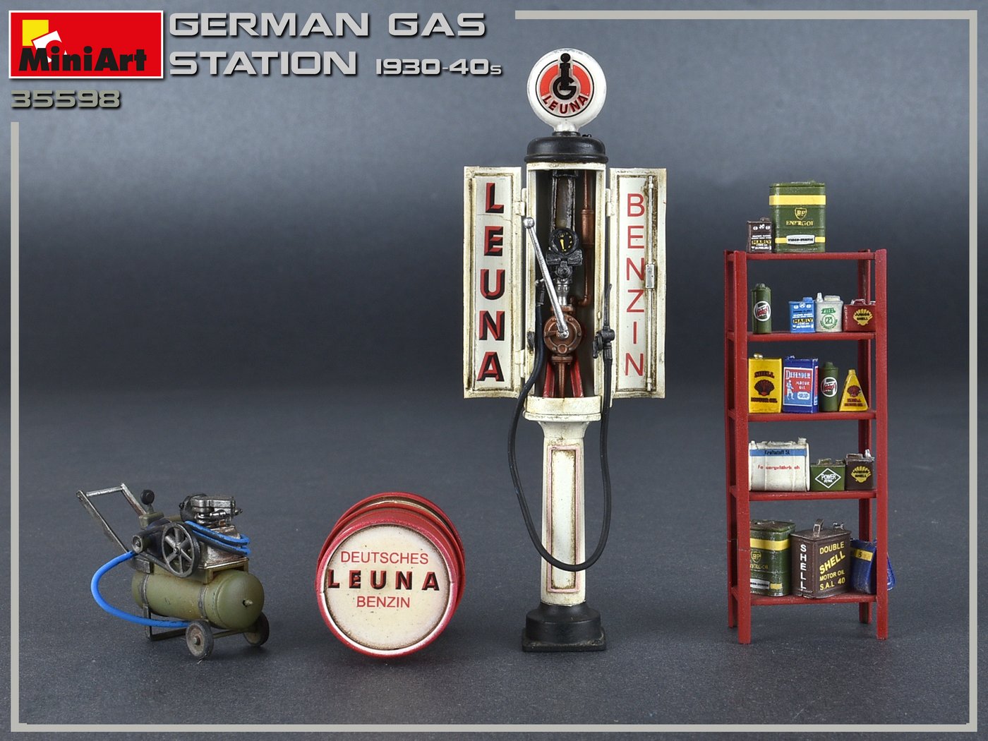 MiniArt German Gas Station 1930-40s 1/35