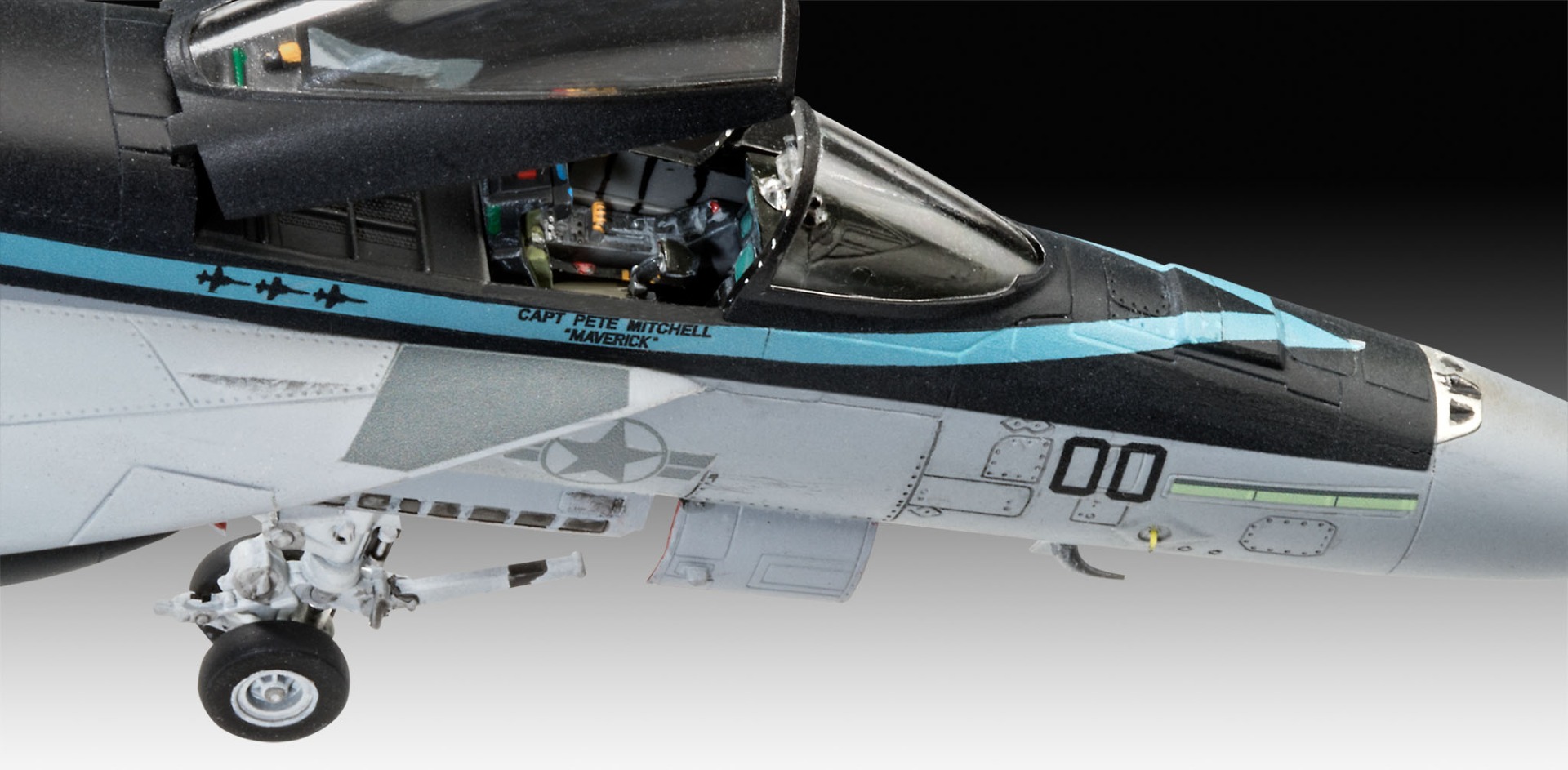 Revell Top Gun Maverick Movie Gift Set 1/72