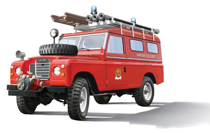 Italeri Landrover Fire Truck 1/24