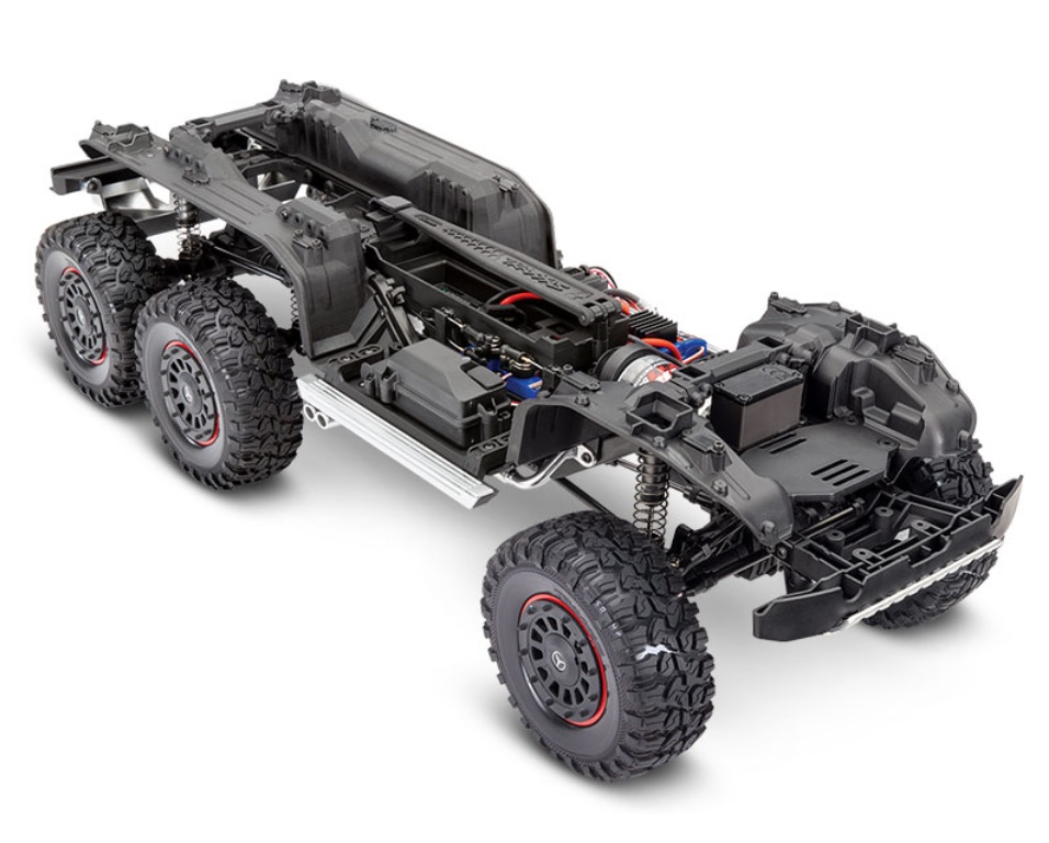 Traxxas TRX-6 Mercedes-Benz G 63 AMG 6X6 Electric Trail Truck RTR 1/10 Clipless Flat Silver