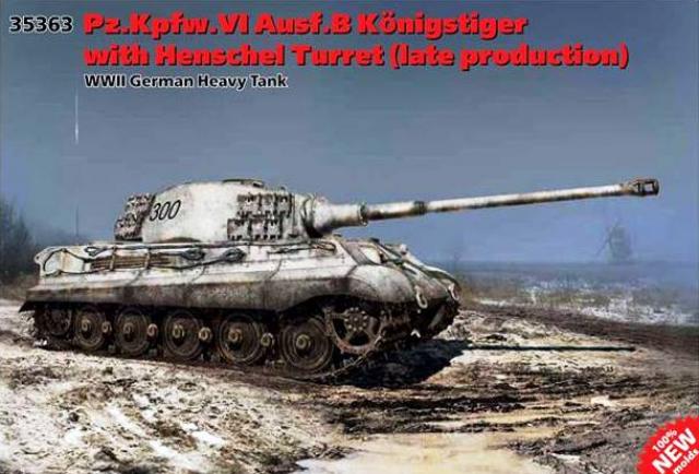ICM Pz. Kpfw. VI Ausf.B Konigstiger with Henschel Turret (late production) WWII German Heavy Tank 1/35