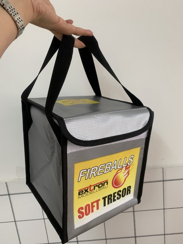 Extron Fireballs Soft Safe incl. 3x 1 Liter Fireballs Granulaat LiPo Brandbestrijding