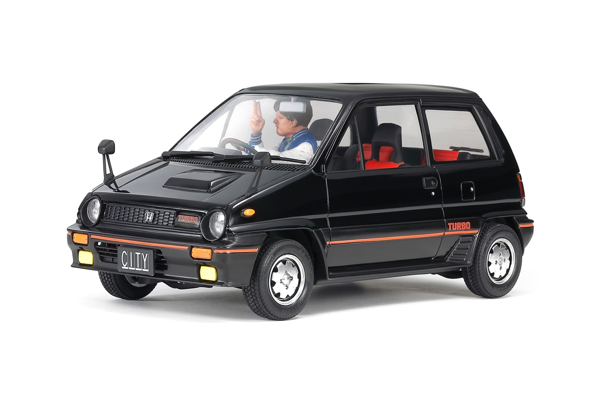 Tamiya Honda City Turbo met Motocompo Scooter 1/24