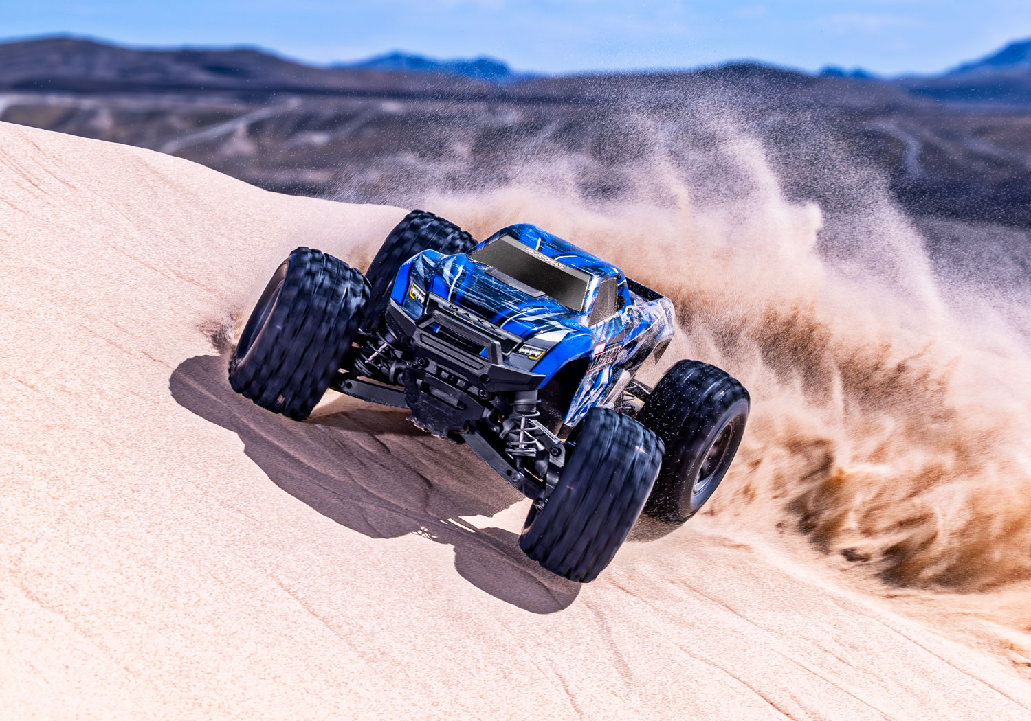 Traxxas Mini Maxx BL-2s TQ 4X4 RTR Brushless Monster Truck 1/16 Black