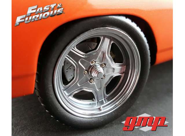 GMP Street Fighter Mag Wheel and Tire Pack with 4 rims & tires from GMP Roadrunner 1/18