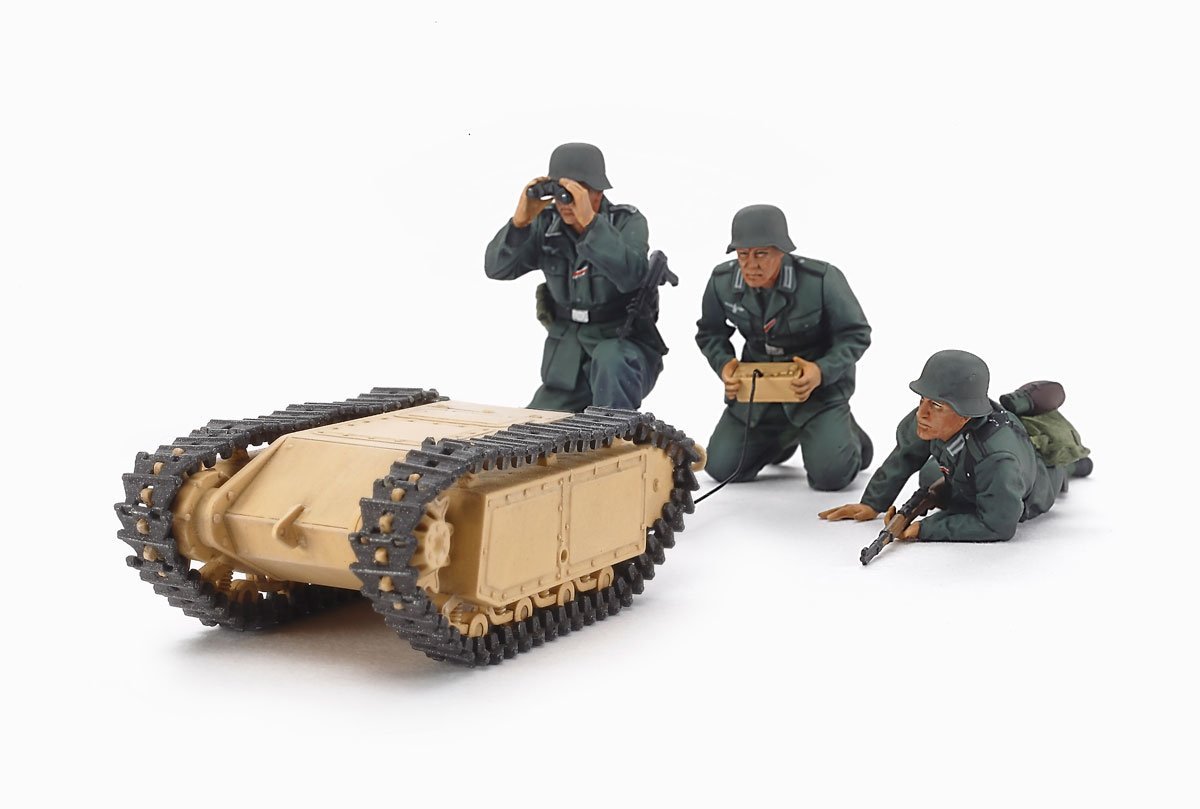Tamiya German Assault Pioneer Team and Goliath Set 1/35