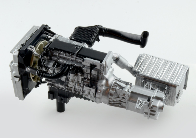 Italeri Mercedes Benz Actros MP4 Gigaspace Truck 1/24
