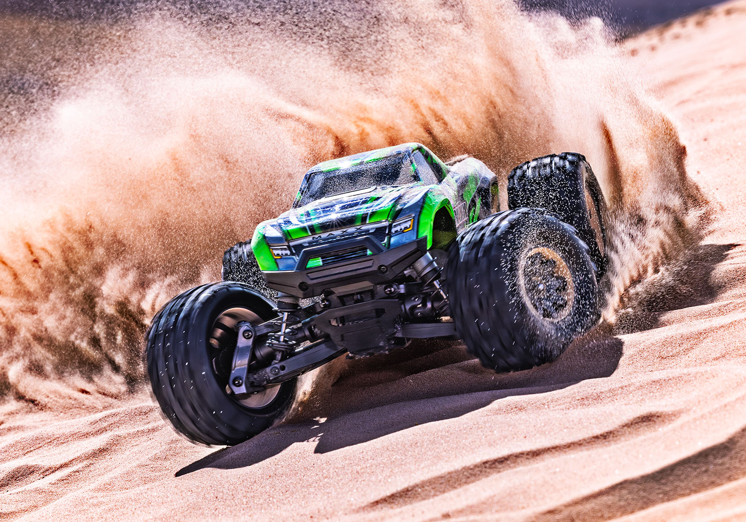 Traxxas Mini Maxx BL-2s TQ 4X4 RTR Brushless Monster Truck 1/16 Black