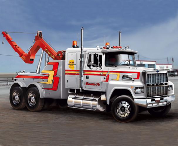 Italeri U.S. Wrecker Truck 1/24
