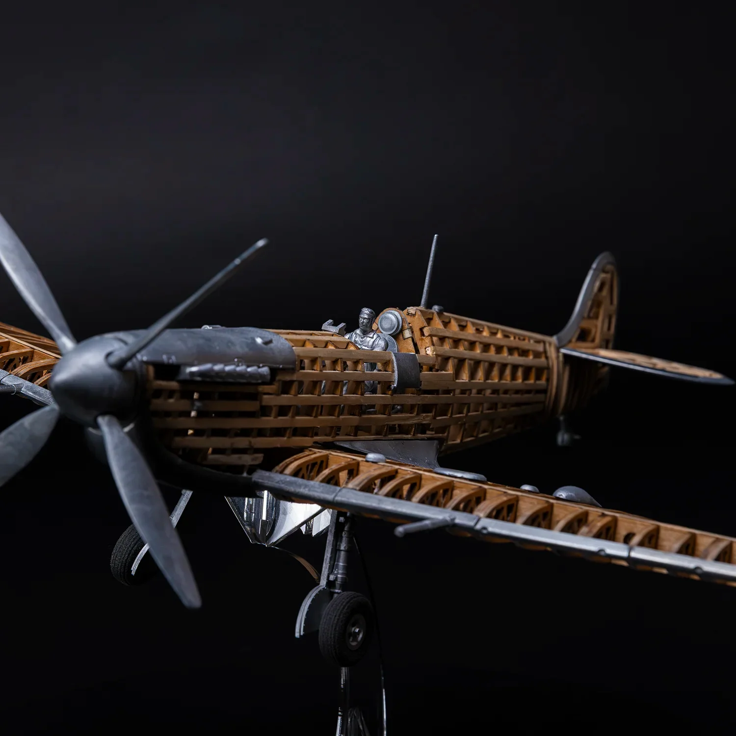 Occre Supermarine Spitfire Mk IXc EN398 Aircraft Model – World War II – 1/24