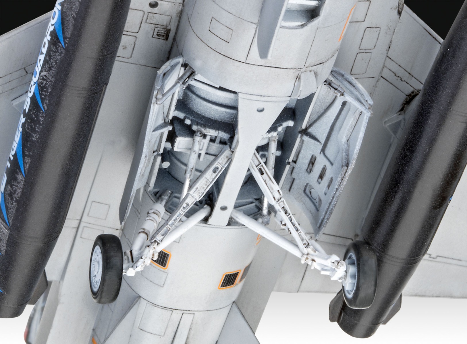 Revell Lockheed Martin F-16D Tigermeet 2014 1/72