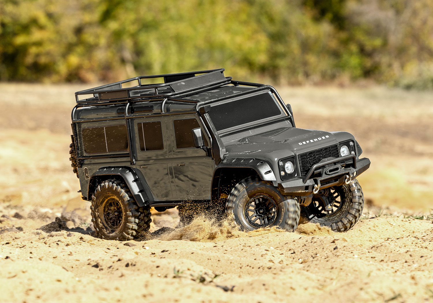 Traxxas Land Rover Defender TRX-4 4WD Scale and Trail  Crawler Fully-Assembled 1/10 Clipless Silver