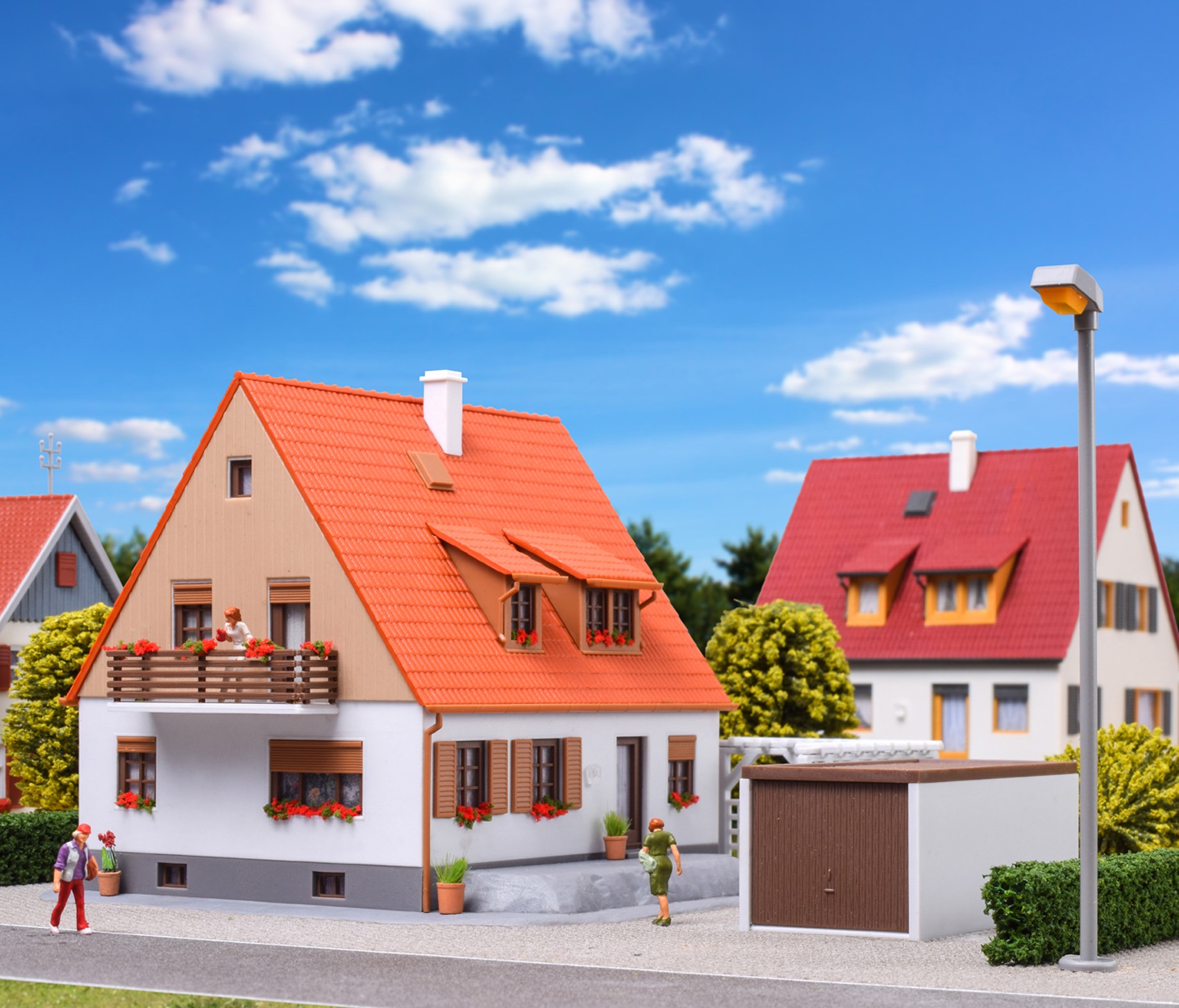 Kibri Familiehuis met terras, garage en pergola H0