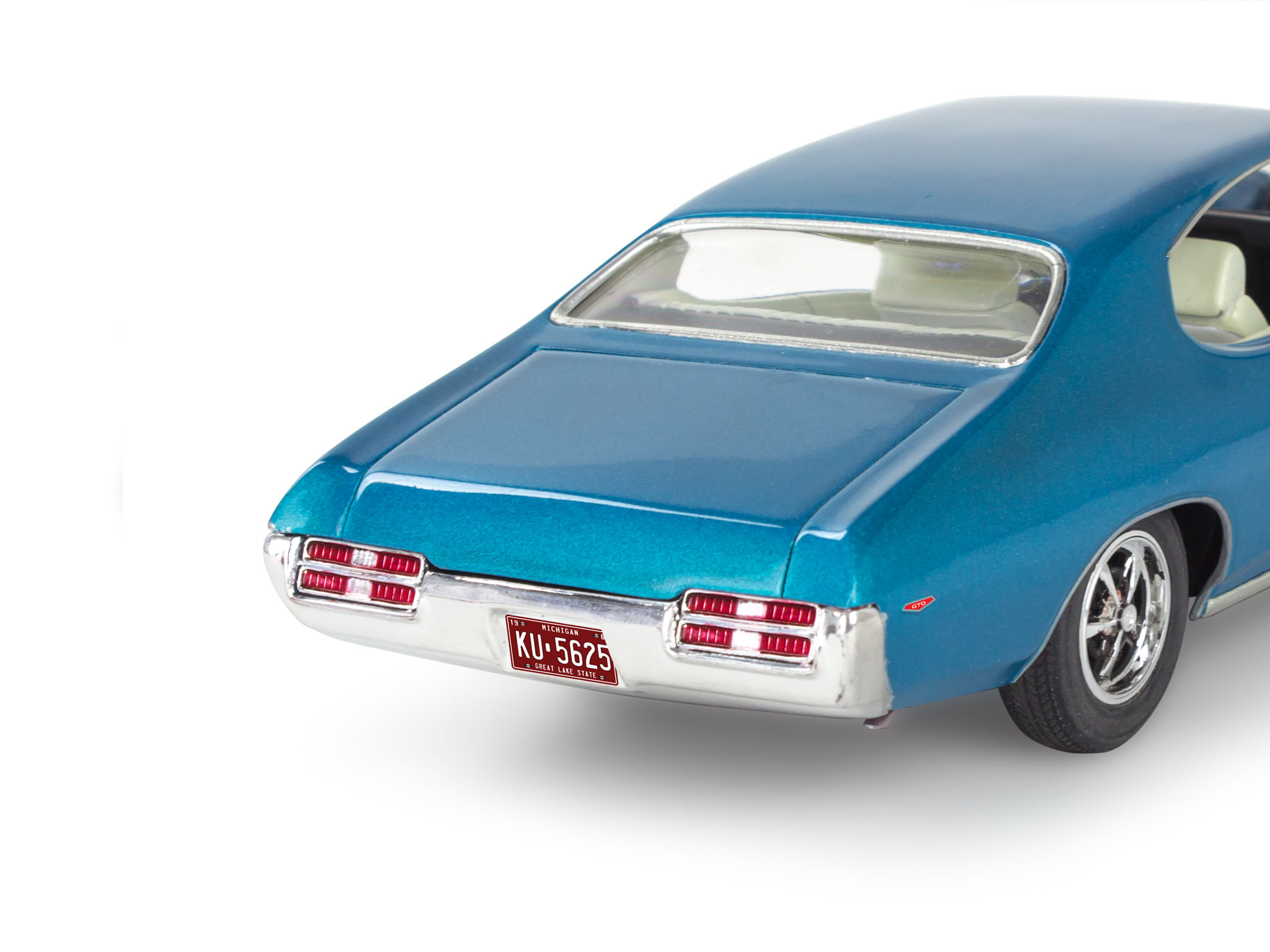 Revell 69 Pontiac GTO "The Judge" 2N1 1/24