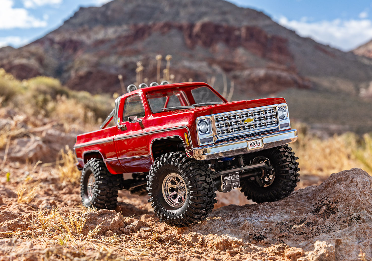 Traxxas TRX-4M High Trail 1979 Chevrolet K10 Truck 4WD Electric Scale and Trail Crawler with TQ 1/18 Red