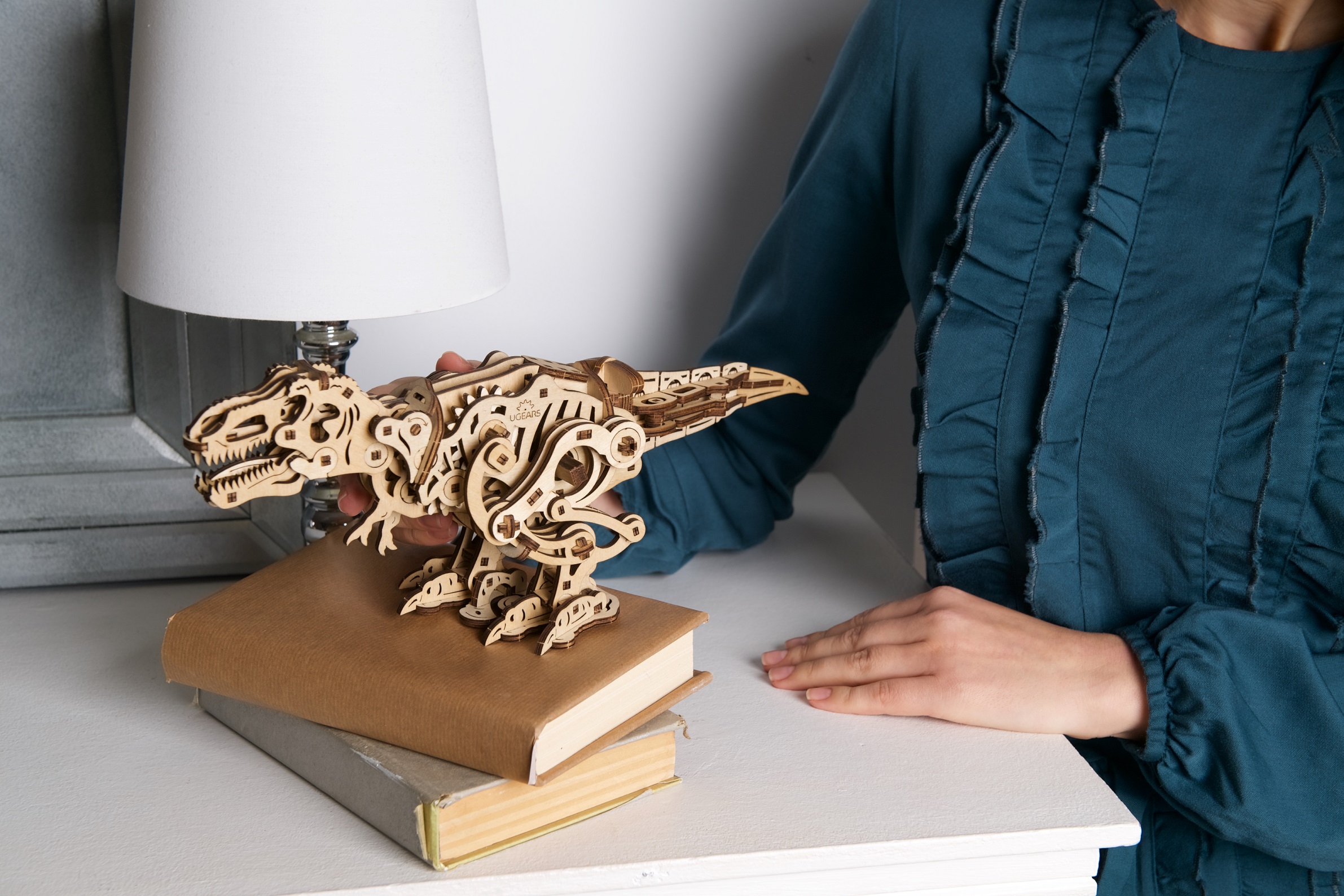 U-Gears Tyrannosaurus Rex mechanisch houten bouwpakket