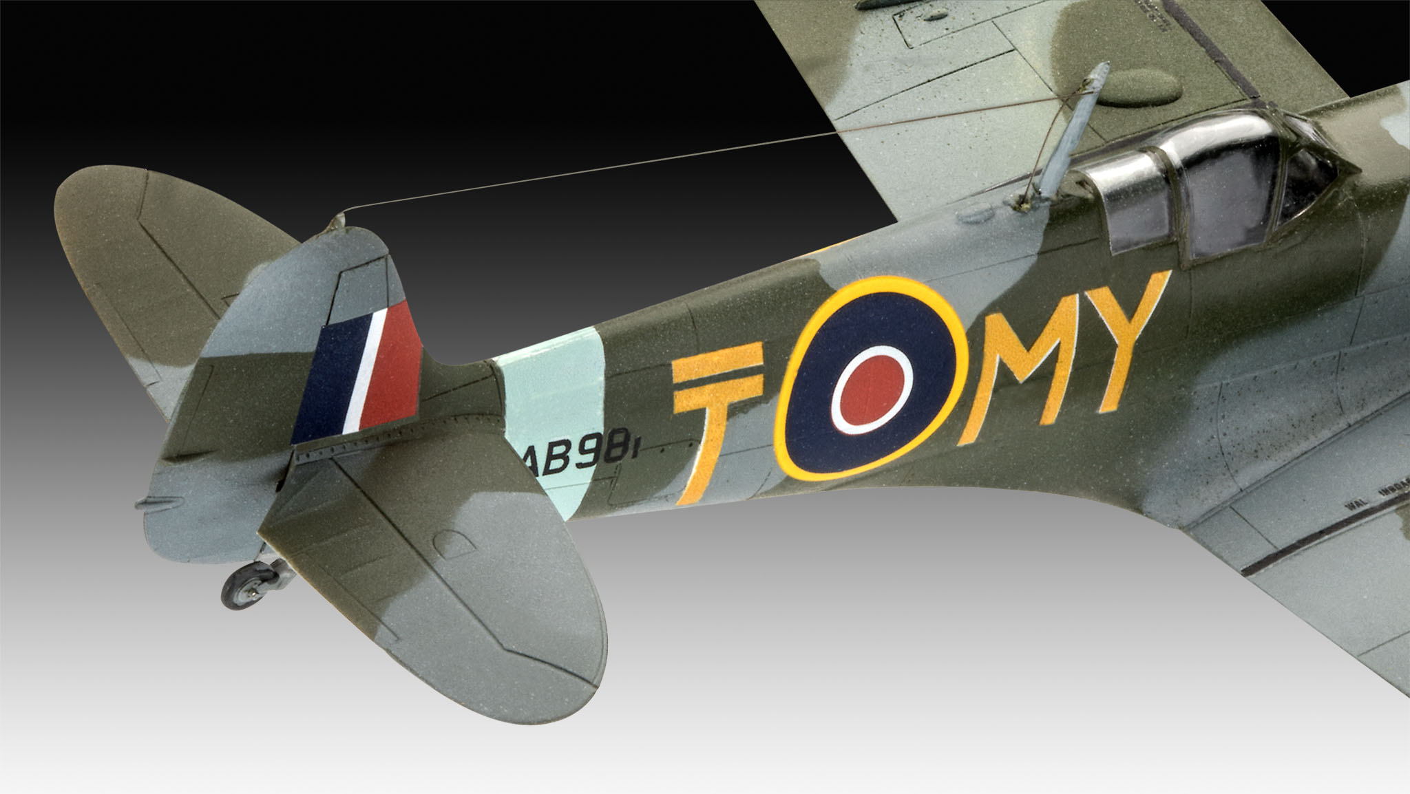 Revell Combat Set Bf109 G-10 & Spitfire Mk.V 1/72