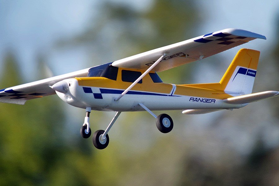 FMS 1220mm Ranger V2 RTF Red