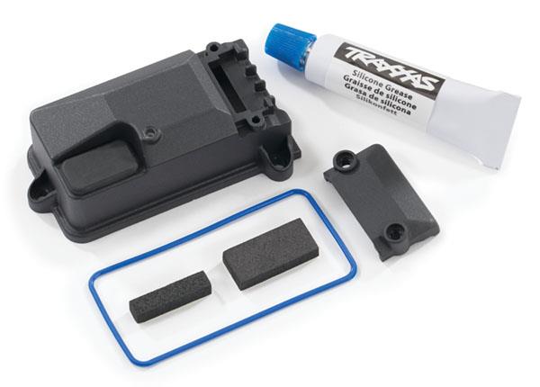 Traxxas Receiver box cover (for use only with #8224 receiver box & #2260 BEC)/ foam pads/ seals/ silicone grease