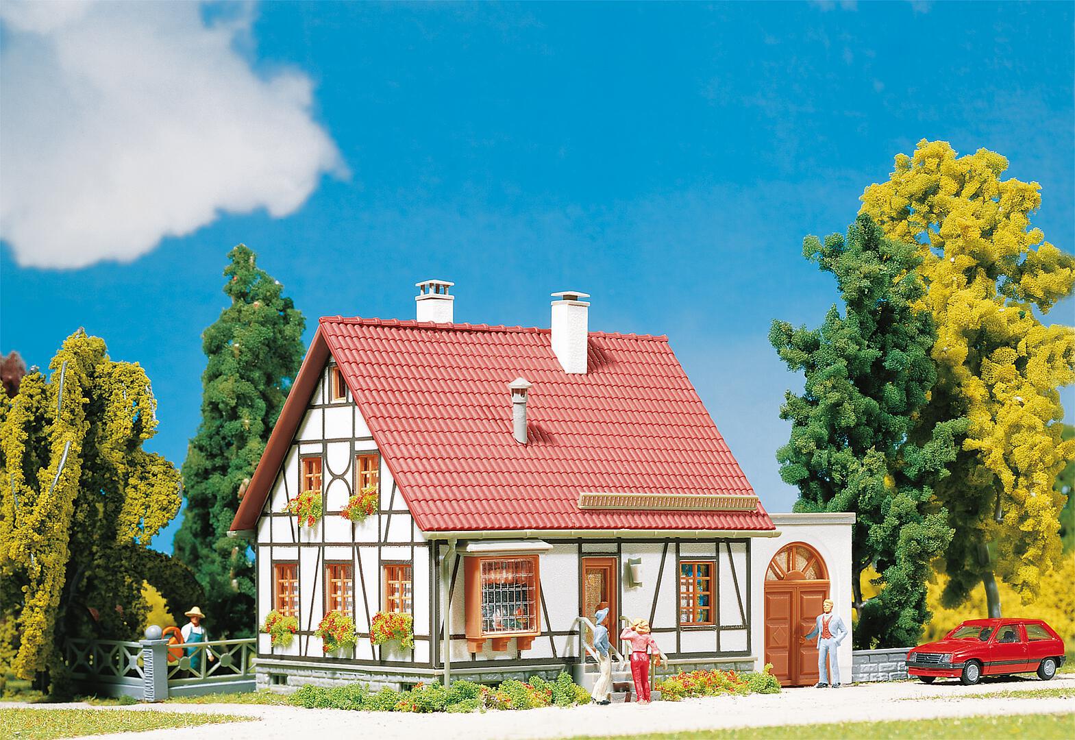 Faller Vakwerkhuis met Garage N