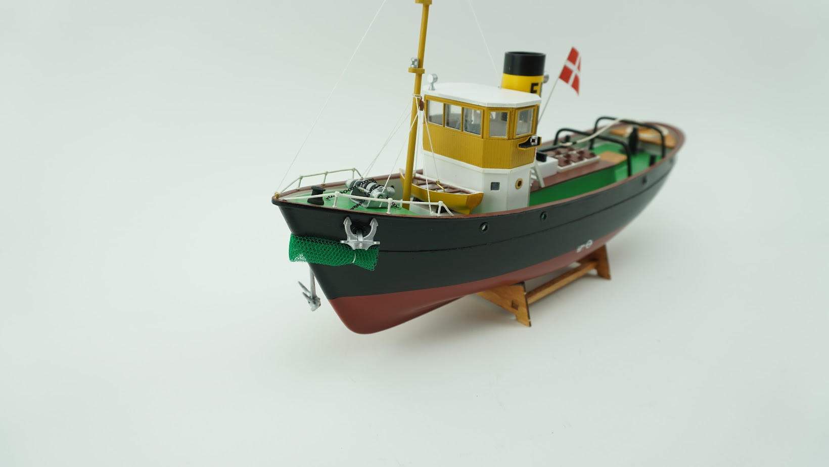 Billing Boats Ymer Tugboat 1/60
