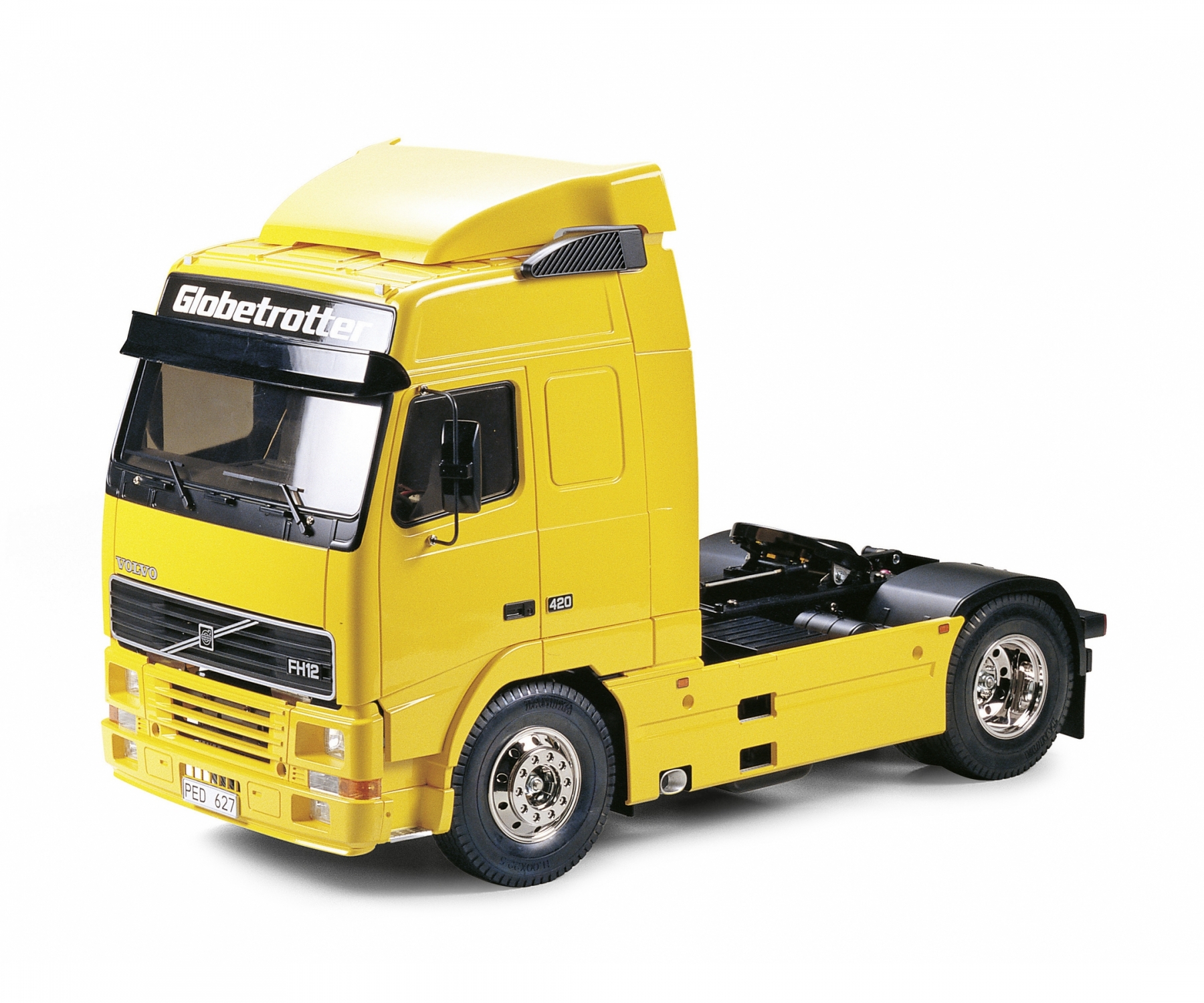 Tamiya Volvo FH12 Globetrotter R/C Truck Kit 1/14
