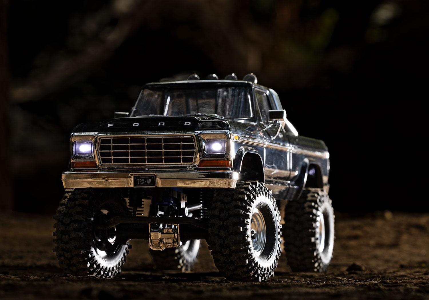 Traxxas TRX-4M High Trail Ford F-150 Ranger XLT Truck 4WD Electric Scale and Trail Crawler with TQ 1/18 Black