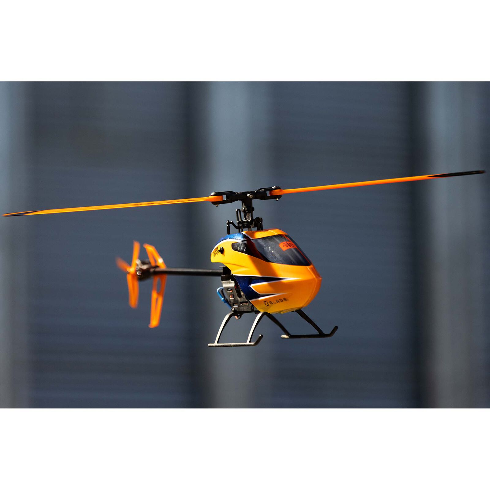 Blade 230 S Smart RTF Basic with SAFE Collective Pitch Flybarless R/C Helicopter