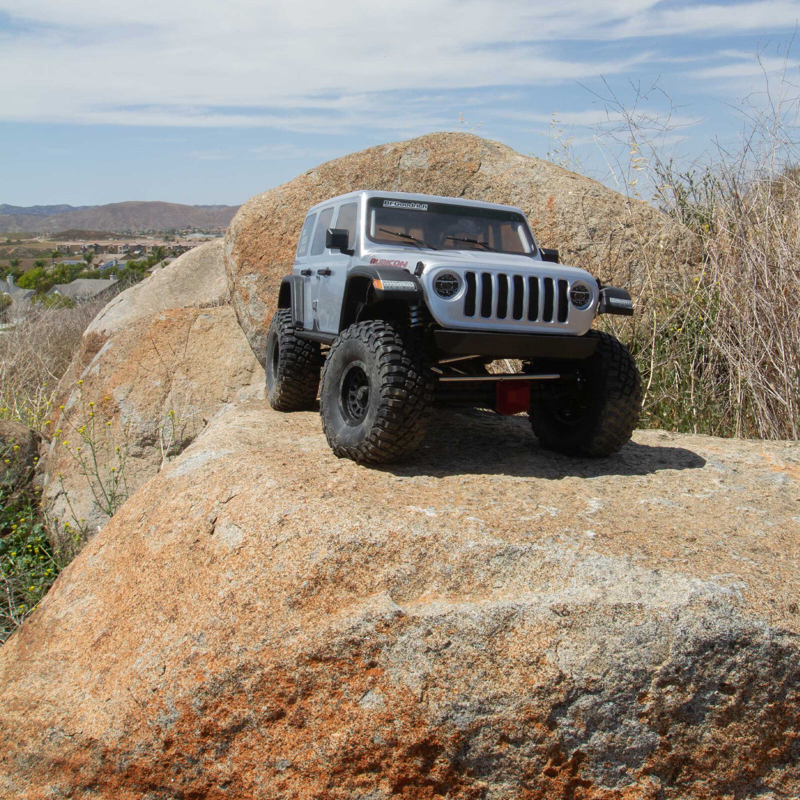 Axial SCX6 Jeep JLU Wrangler 4X4 RTR Crawler Silver 1/6