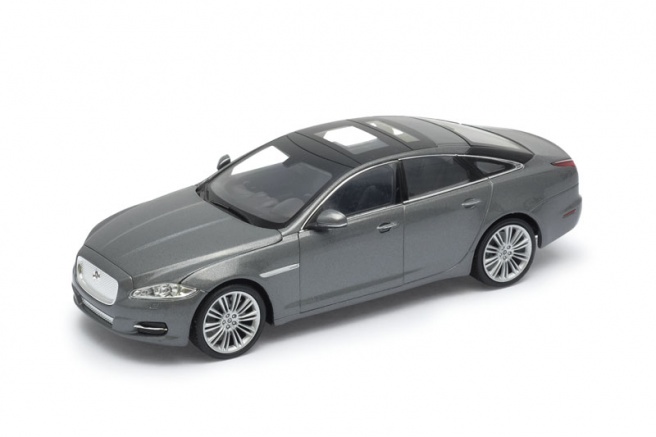 Wellly Jaguar XJ 2010 1/24