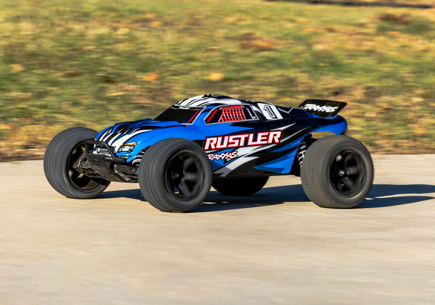 Traxxas Rustler 2WD Brushed with Battery & USB-C Charger Blue X