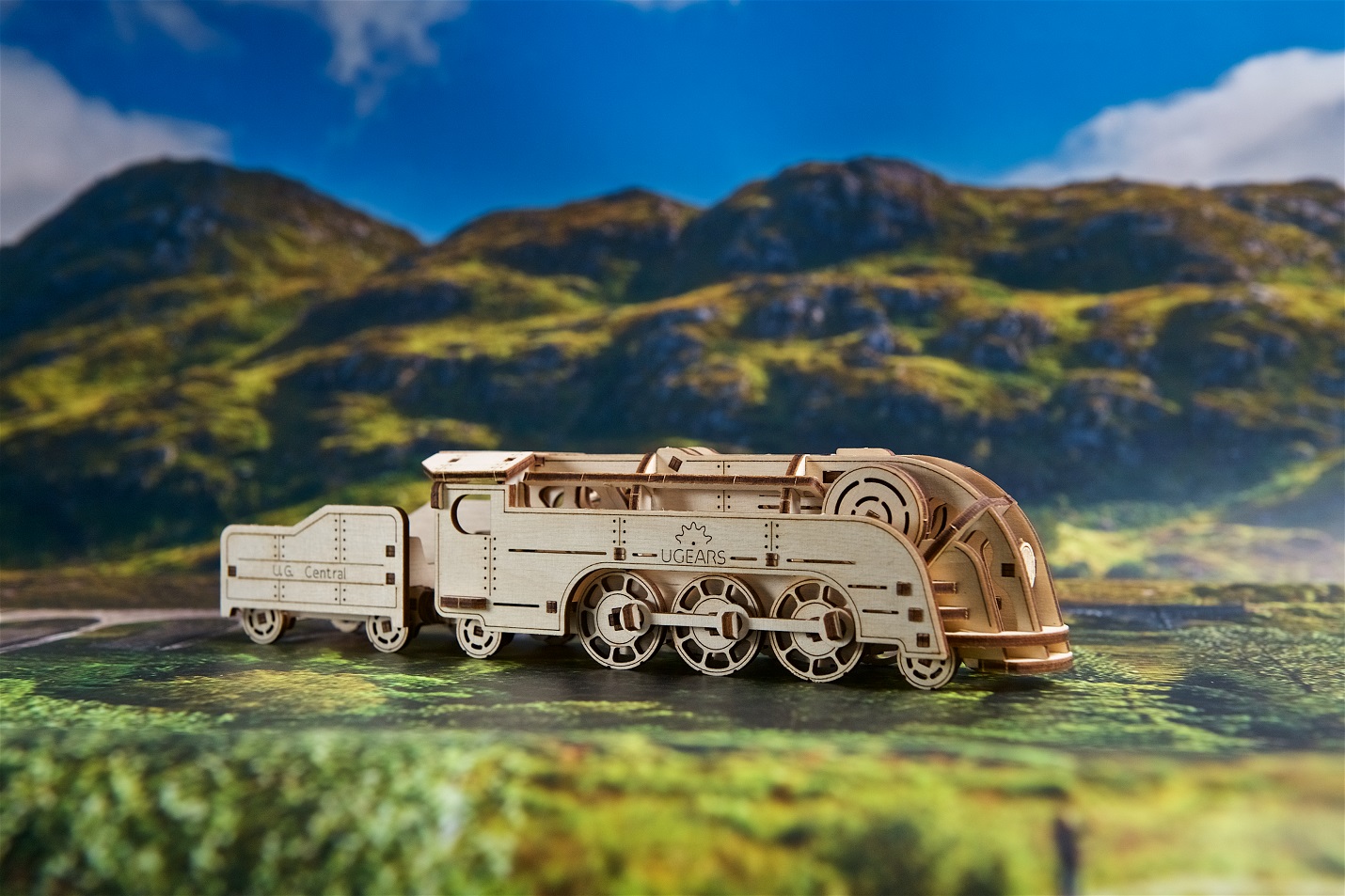 U-Gears  SMART Mini Locomotief mechanisch houten bouwpakket