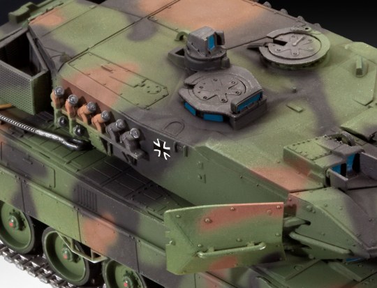 Revell Leopard 2A6/A6M 1/72