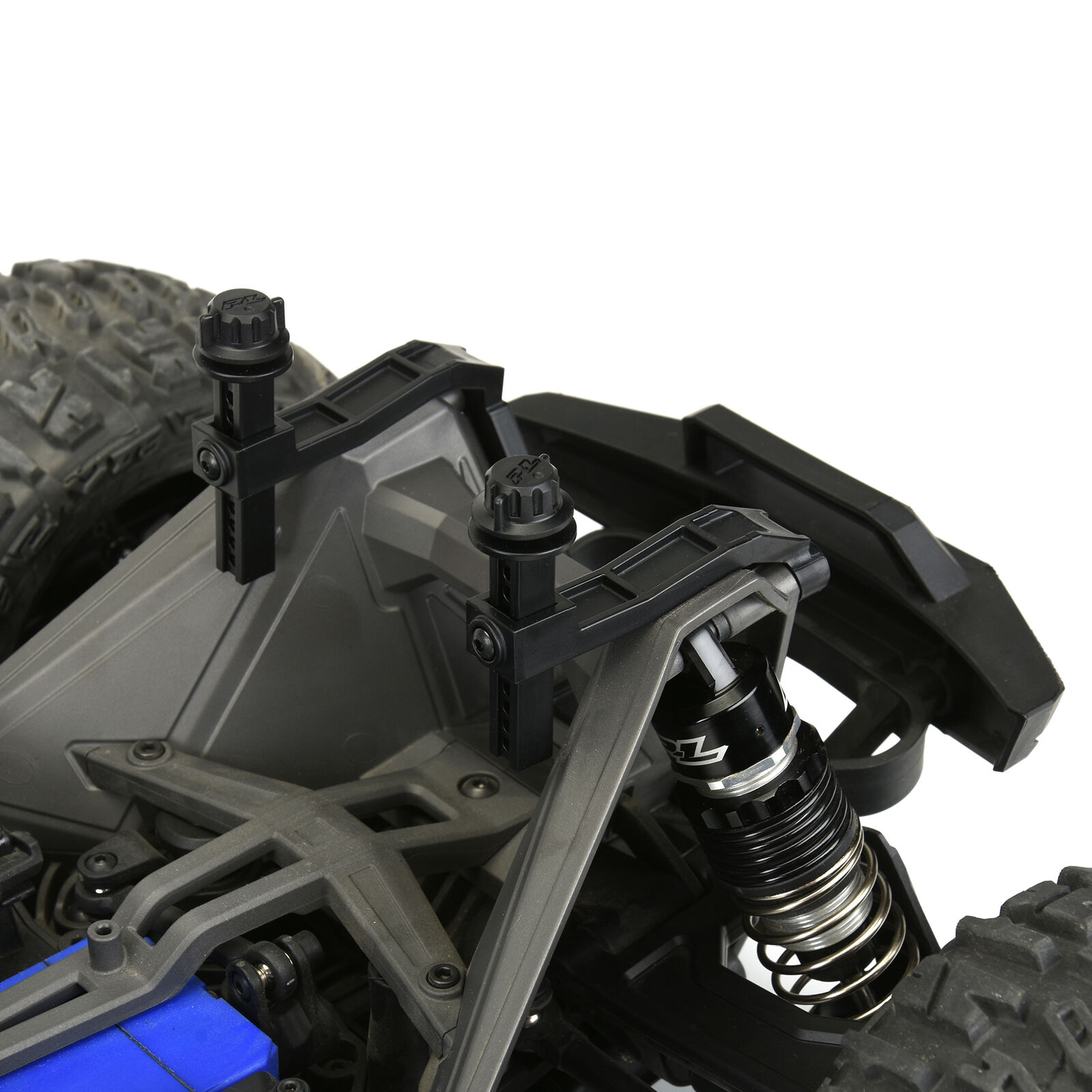 Proline Extended Front and Rear Body Mounts for MAXX