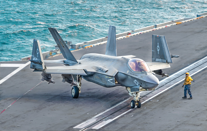 Italeri F-35C Lightning II ''CATOBAR version'' 1/72