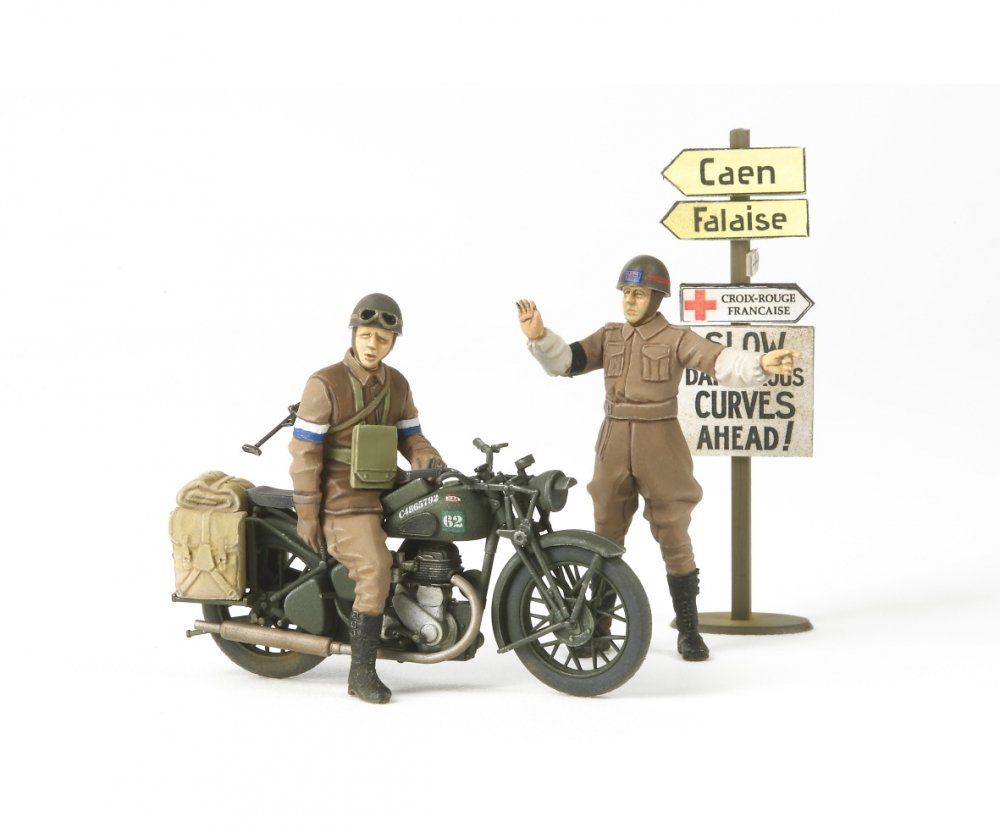 Tamiya British BSA M20 Motorcycle w/ Military Police Set 1/35
