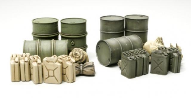 Tamiya Jerry Can & Barrel Set 1/48