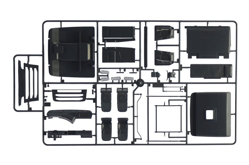 Italeri SCANIA R400 STREAMLINE Flat Roof 1/24