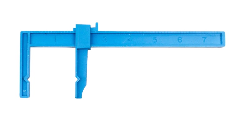 Excel Large Adjustable Plastic Clamps (2)