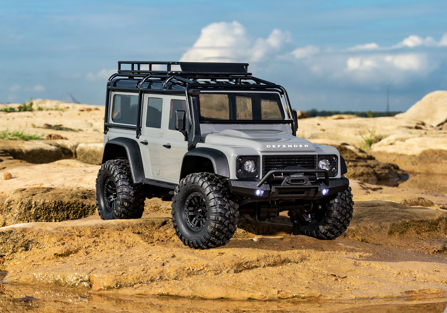 Traxxas TRX-4M Land Rover 4WD Electric Scale and Trail Crawler with TQ 1/18 Silver