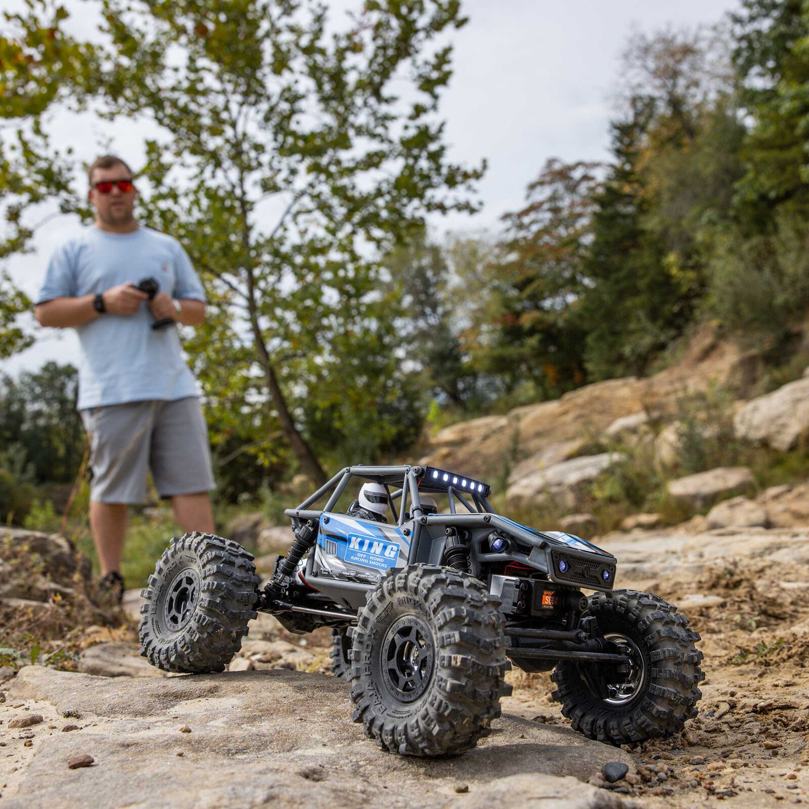 Axial UTB18 Capra 4WS 4X4 RTR Brushed Rock Crawler (Battery & Charger Included) Blue 1/18