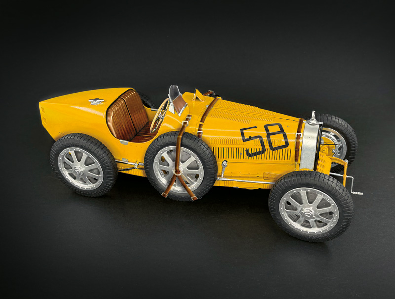 Italeri Bugatti Type 35B - Targa Florio '28 / Monaco GP '30 1/12