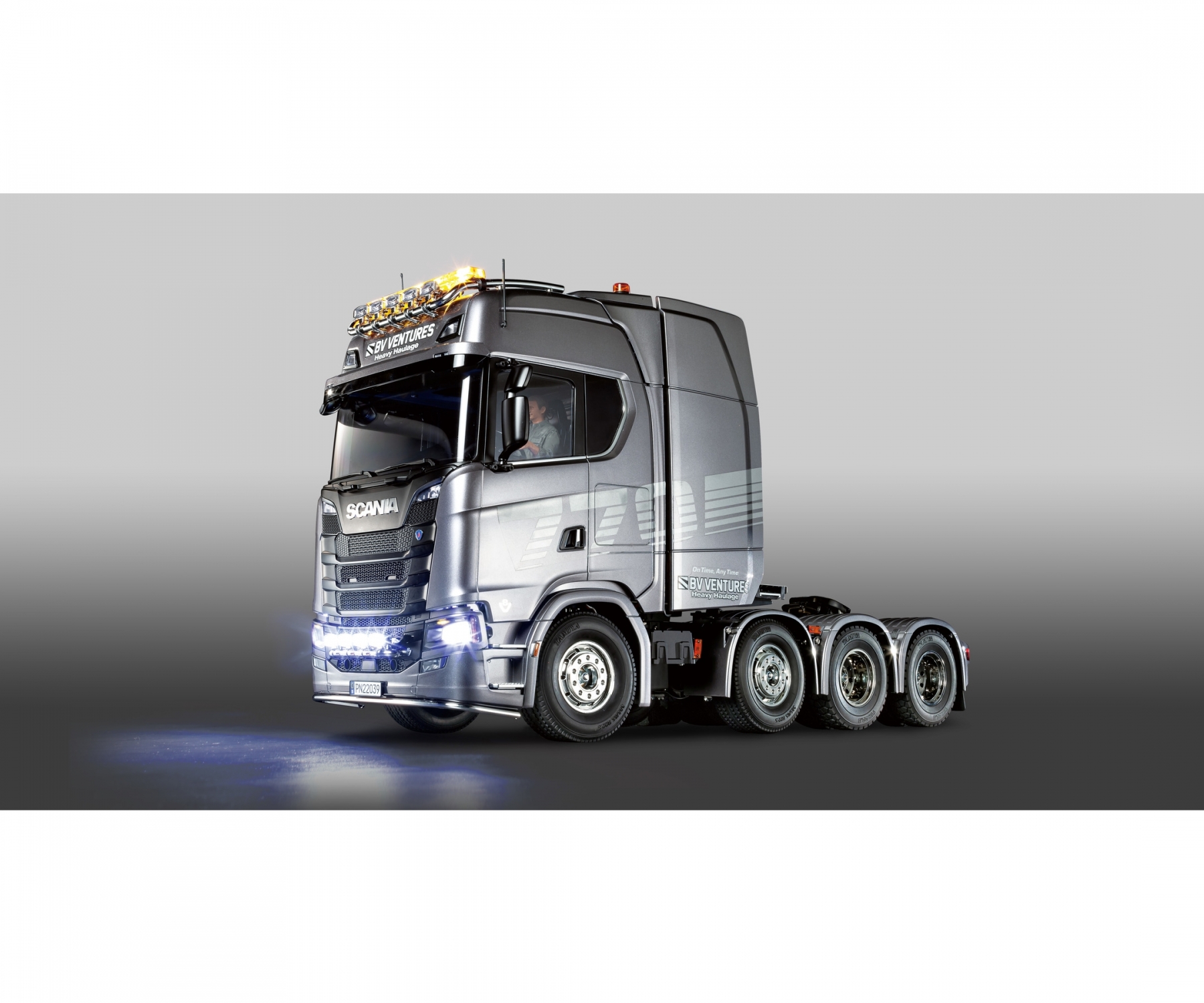 Tamiya Scania 770S 8x4/4 Truck Kit 1/14