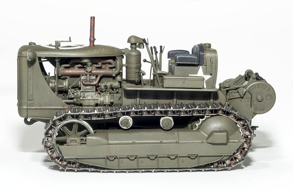 MiniArt U.S. Tractor w/Towing Winch & Crewmen 1/35