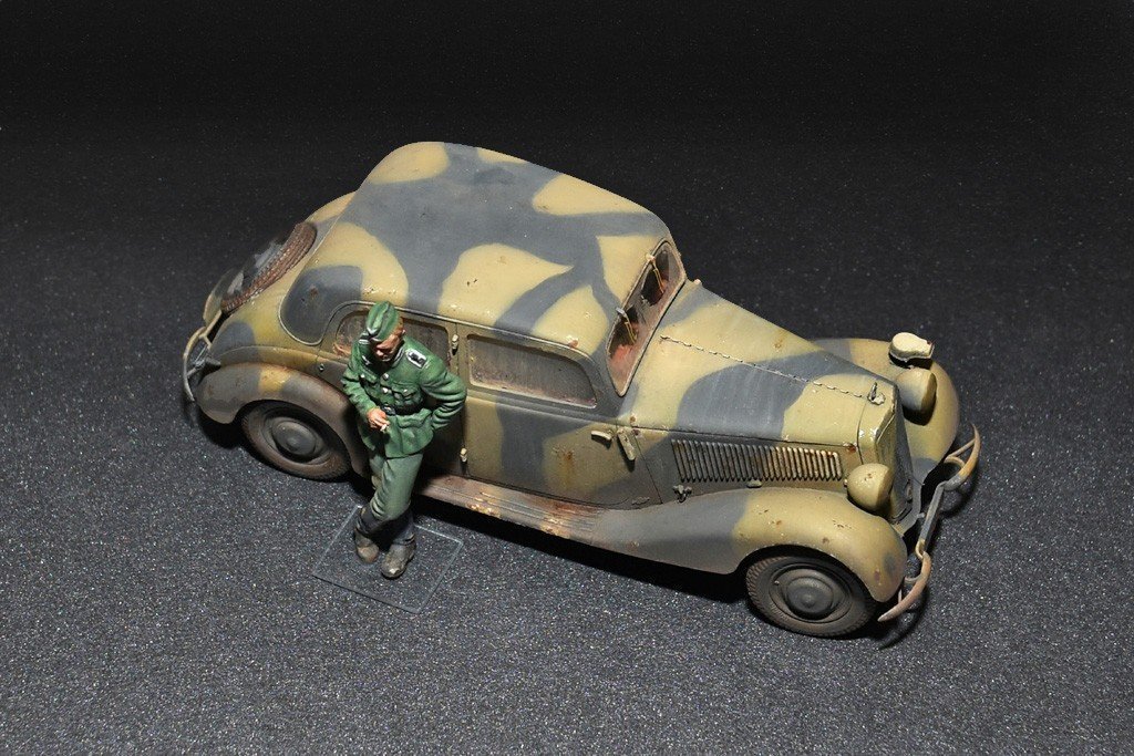 MiniArt Personenwagen Typ 170V Saloon 1/35