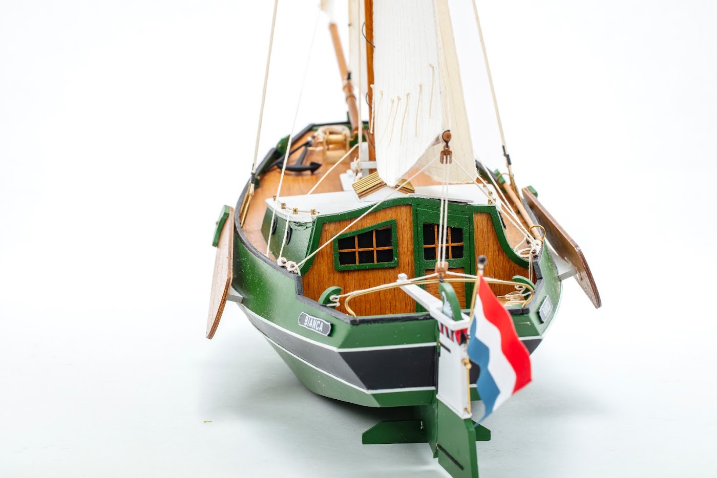 Billing Boats Zeeschouw 1/22