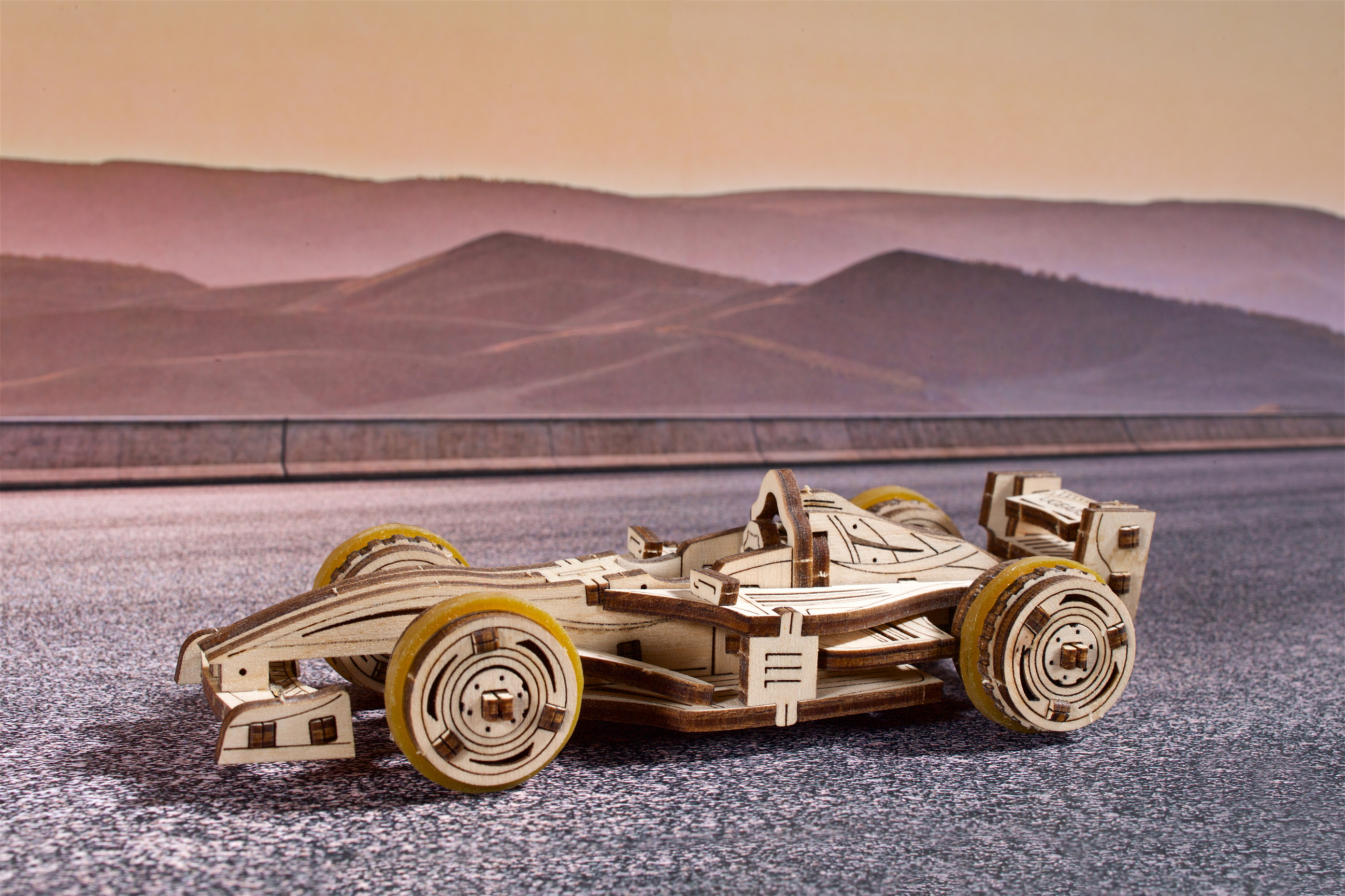 U-Gears Compact Racer mechanisch houten bouwpakket