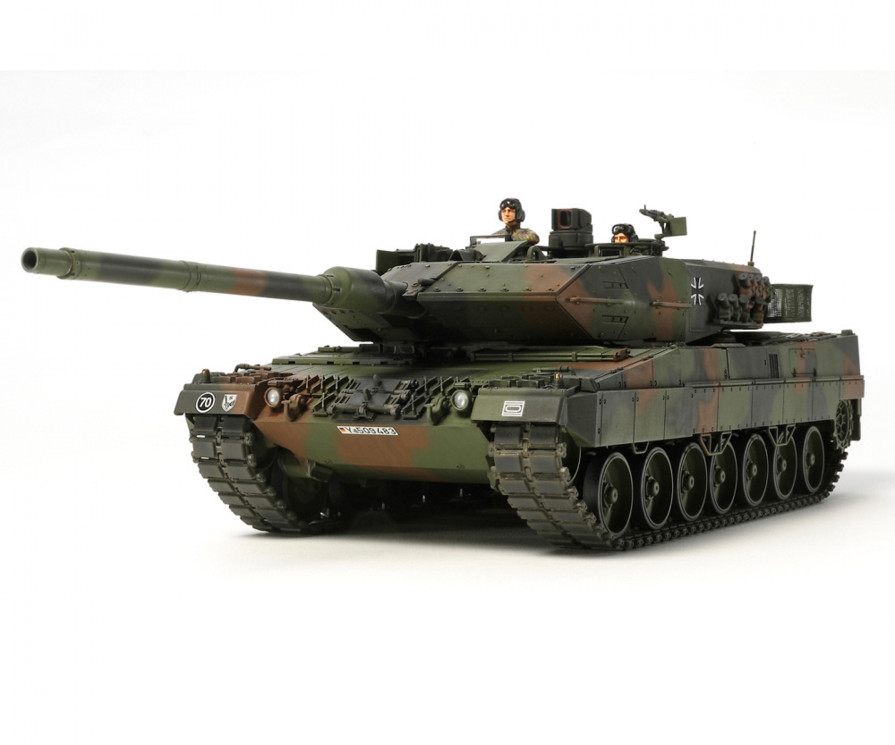 Tamiya Leopard 2A6 Main Battle Tank 1/35